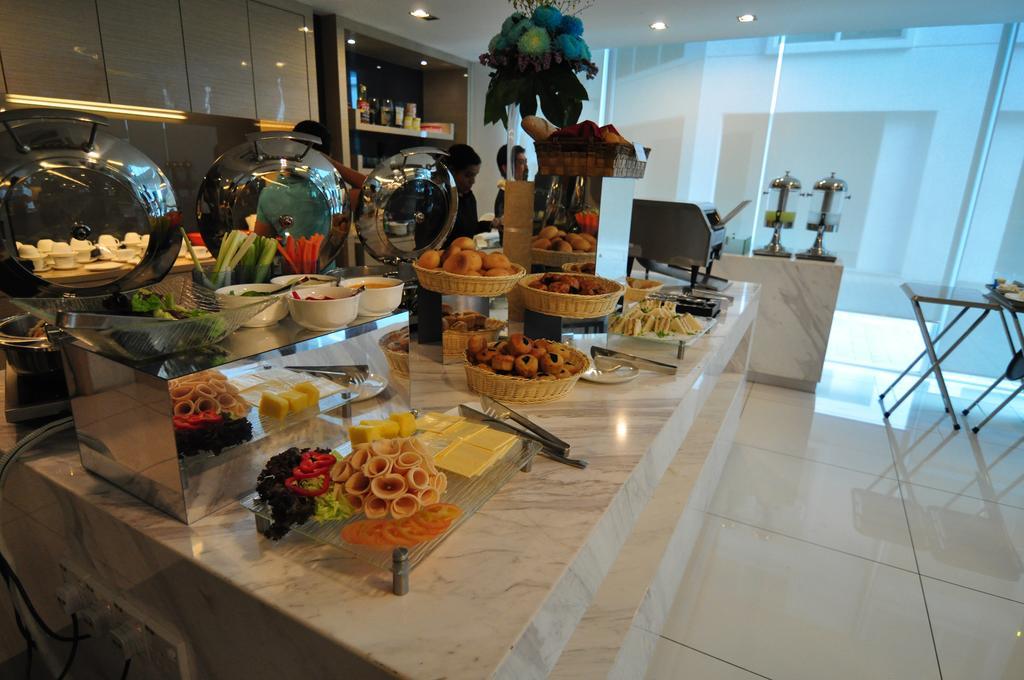 Damas Suites & Residences Kuala Lumpur Ngoại thất bức ảnh