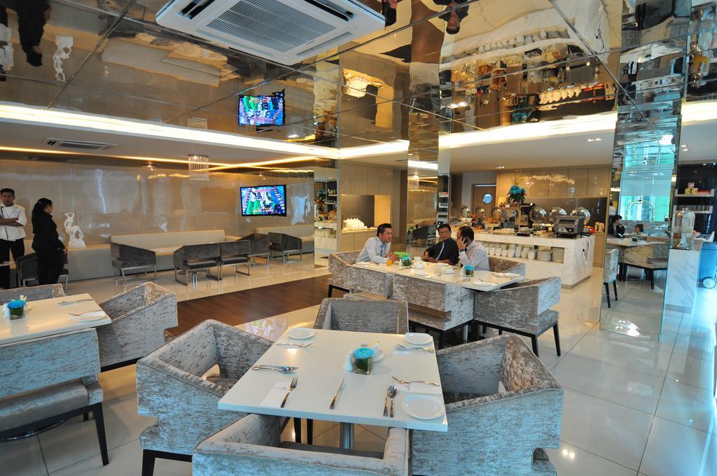 Damas Suites & Residences Kuala Lumpur Ngoại thất bức ảnh